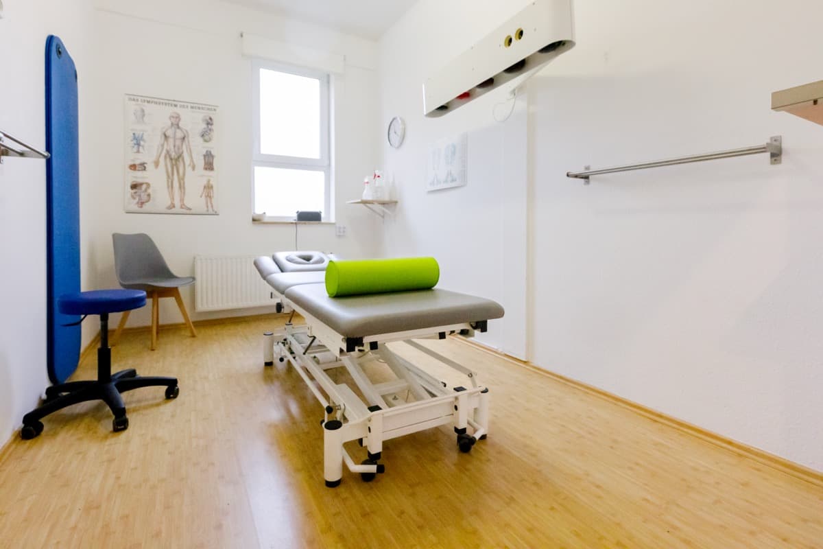 Physiotherapie Köln Esch - Freundlicher Empfangsbereich